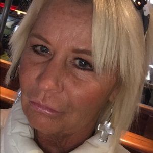 Meet your Posher, Cathy